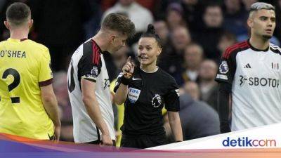 Momen Bersejarah! Rebecca Welch Wasiti Laga Fulham Vs Burnley - sport.detik.com