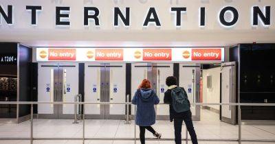 Years apart before a Christmas reunion in arrivals... Love Actually at Manchester Airport