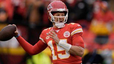 Patrick Mahomes - Travis Kelce - Charlie Riedel - NFL legend critical of Chiefs' performance in loss to Raiders - foxnews.com - state New Jersey - county Rutherford - county Rich