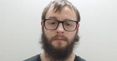 'Botched dental work left me struggling to SEE - I had to be rushed to hospital' - manchestereveningnews.co.uk