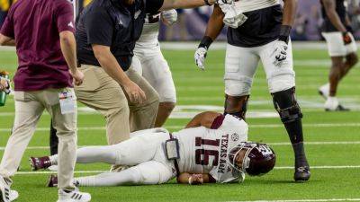 Texas A&M's Jaylen Henderson injured on first play of Texas Bowl - ESPN
