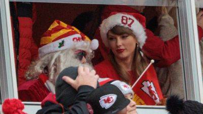 Ex-NFL star pushes back on narrative Taylor Swift is distraction for Chiefs