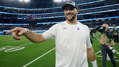 Josh Allen continues to dazzle amid inconsistent Bills season - ESPN