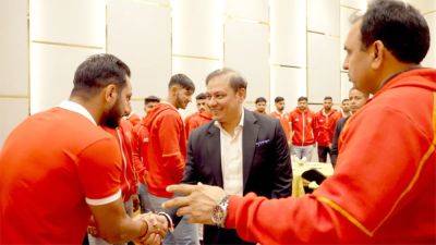 'Hope For A Fantastic Pro Kabaddi League Season': Pranav Adani After Meeting Gujarat Giants Squad