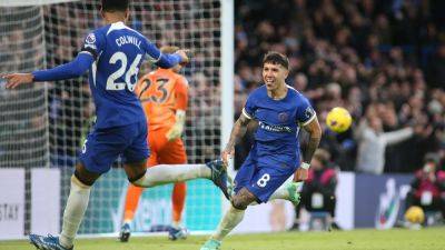 Premier League wrap: 10-man Chelsea cling on against Brighton