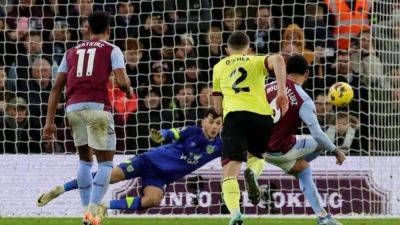 Villa back to winning ways as Luiz penalty seals victory over Burnley