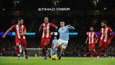 Man City cap epic year with Sheffield United win to go third