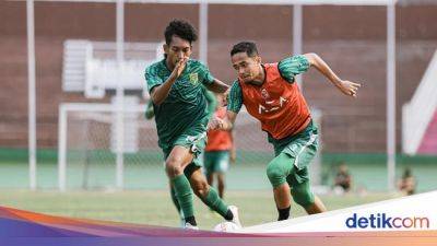 Persebaya Surabaya - Libur Kompetisi, Pemain Persebaya Dapat Titipan Menu Latihan - sport.detik.com