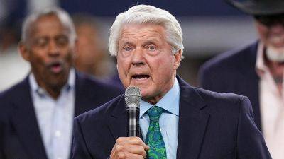 Jimmy Johnson emotional as he talks entering Cowboys Ring of Honor