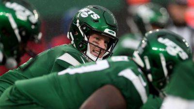 Jets mull change to fourth starting QB after Tim Boyle struggles - ESPN