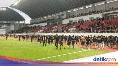 Sepakbola Indonesia: Dalam 15 Hari, Ada 3 Kerusuhan Suporter