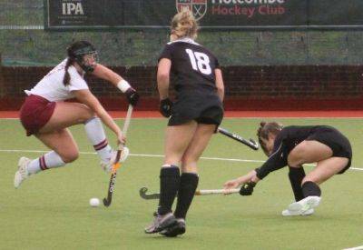 Holcombe women’s 1sts reach England Hockey Tier One Cup Semi-Finals with 4-3 win against Wimbledon 2nds