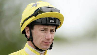 Oisin Murphy relishing tilt at riding over hurdles on Thursday at Wincanton - rte.ie - Ireland - Guinea