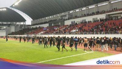 Menpora Dorong PSSI Beri Efek Jera kepada Suporter Rusuh