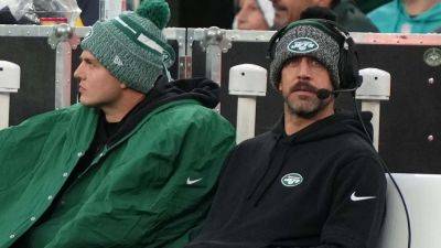 Aaron Rodgers - Robert Saleh - Zach Wilson - Jets' Aaron Rodgers says media leaks are a 'problem with the organization' after latest Zach Wilson report - foxnews.com - New York - state New Jersey - county Rutherford