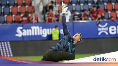 Ter Stegen Jalani Operasi Punggung: Berat, tapi harus Dilakukan