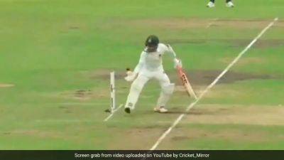 Michael Vaughan - Kyle Jamieson - Watch: Bangladesh Batter Mushfiqur Rahim Uses Hand To Stop Ball, Given Out - sports.ndtv.com - New Zealand - Bangladesh