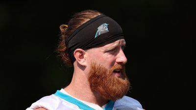 Panthers' Hayden Hurst dealing with post traumatic amnesia after November hit, father reveals