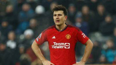 Ten Hag urges Man Utd squad to emulate Maguire and McTominay's commitment