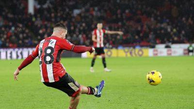 Premier League wrap: Sheffield United hold on to win at home to Brentford