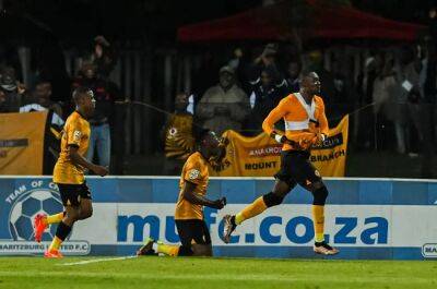 Chiefs' 30 shots at goal pays off in the end to take down 10-man Maritzburg in extra time