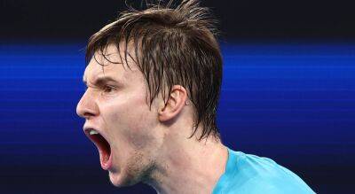 Hubert Hurkacz - Alexander Bublik - Tennis player smashes multiple rackets during epic tirade while losing match - foxnews.com - France - Australia - Poland - Kazakhstan -  Las Vegas - county Bradley