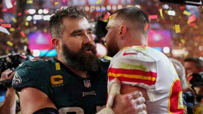 Travis Kelce - Jason Kelce - Rob Carr - Eagles' Jason Kelce reveals message to emotional brother Travis after Super Bowl - foxnews.com - county Eagle - state Arizona -  Kansas City - county Travis