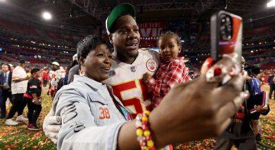 Kevin Sabitus - Chiefs' Frank Clark sobs tears of joy reflecting on 'rough year' after Super Bowl LVII victory - foxnews.com - county Eagle - state Arizona -  Kansas City