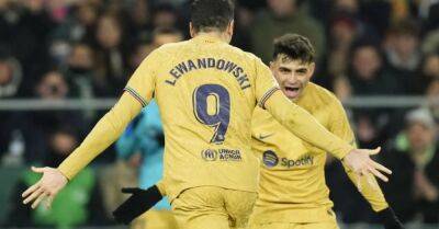 Pedri secures win at Villarreal to keep Barcelona on track for LaLiga title