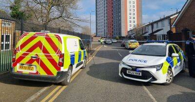 LIVE: Crime scene in place on Salford street with forensics at scene - latest updates - manchestereveningnews.co.uk - Manchester - Jordan