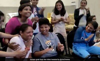 Harmanpreet Kaur - Watch: Celebrations Galore As India Skipper Harmanpreet Kaur Goes to Mumbai Indians In WPL Auction - sports.ndtv.com - India -  Bangalore