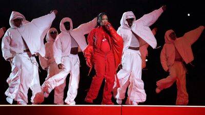 Watch: Rihanna Performs Hits At Super Bowl With A Very Special Guest - sports.ndtv.com - Barbados