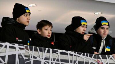 Ukrainian youth hockey team advances at international tourney