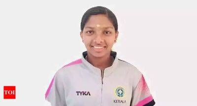 WPL Auction: Tribal girl Minnu Mani reaps rich rewards for her sacrifices - timesofindia.indiatimes.com -  Delhi -  Mumbai -  Hyderabad