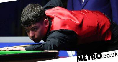 16-year-old Liam Davies ‘relaxed and confident’ after stunning Noppon Saengkham at Welsh Open
