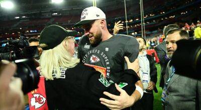 Super Bowl hot mic catches Jason and Travis Kelce with mother Donna on field: 'I love you, Momma!'