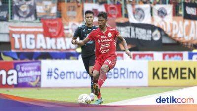 Thomas Doll - Dijagokan ke Timnas Indonesia, Resky Fandi Fokus di Persija Dulu - sport.detik.com - Indonesia -  Jakarta