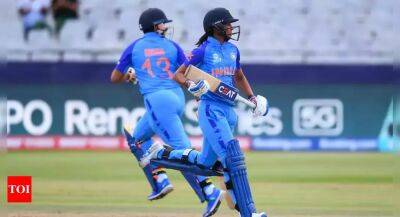 Harmanpreet Kaur - Hayley Matthews - Women's T20 World Cup, India vs West Indies Highlights: Deepti, Richa shine as all-round India beat West Indies by 6 wickets - timesofindia.indiatimes.com - India -  Cape Town - Pakistan