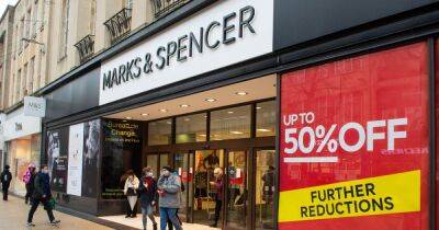 Marks and Spencer's £27 trousers are SO flattering and comfy, shoppers want them in every colour - manchestereveningnews.co.uk
