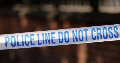 Police seal off street in Salford after reports of 'stabbing' - manchestereveningnews.co.uk - Manchester