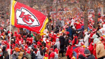 Chiefs tell parade patrons they plan to 'run it back' next year