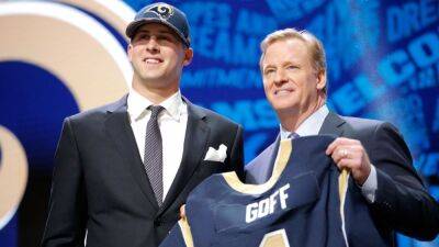 Derrick Henry - Jared Goff - NFL draft No. 1 overall pick trade history: 12 deals since 1967 - espn.com -  Chicago - Los Angeles - state Tennessee -  Houston - county Johnson - Jackson
