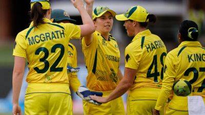 Beth Mooney - Alyssa Healy - Megan Schutt - Grace Harris - Australia Rout Sri Lanka At Women's T20 World Cup, Move Close To Semi-finals - sports.ndtv.com - Australia - South Africa - New Zealand - Sri Lanka - county Park