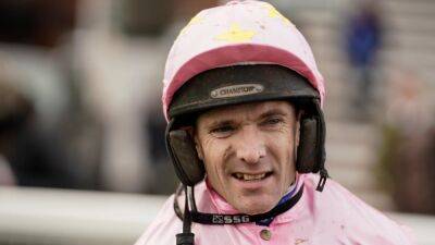 Tom Scudamore announces shock retirement from the saddle
