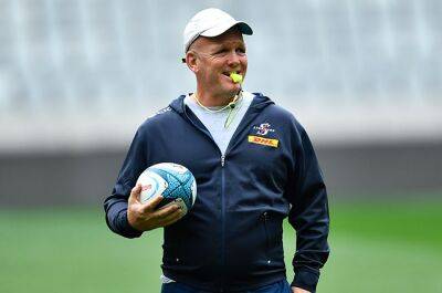 David Kriel - Jake White - John Dobson - Tetchiness pushed aside as Dobbo welcomes Jake back: 'He adds so much to the landscape' - news24.com