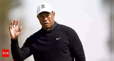 Tiger Woods says sorry after on-course tampon joke prompts backlash