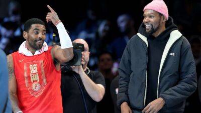 Kevin Durant - Kyrie Irving, Kevin Durant defend trade requests - Good for NBA - espn.com - county Dallas - county Maverick -  Salt Lake City
