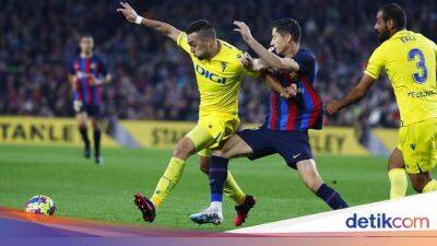 Robert Lewandowski - Ferran Torres - Liga Spanyol - Barcelona Vs Cadiz: Blaugrana Menang 2-0 - sport.detik.com