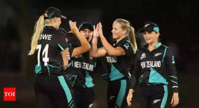 Amelia Kerr - Women's T20 World Cup: New Zealand stay alive; Sri Lanka crash out - timesofindia.indiatimes.com - Australia - South Africa - New Zealand - Sri Lanka - Bangladesh - Pakistan