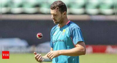 Pat Cummins - Cameron Green - Mitchell Starc - Josh Hazlewood - IND vs AUS: Australia pacer Josh Hazlewood ruled out of Border-Gavaskar Trophy - timesofindia.indiatimes.com - Australia - South Africa - India -  Delhi
